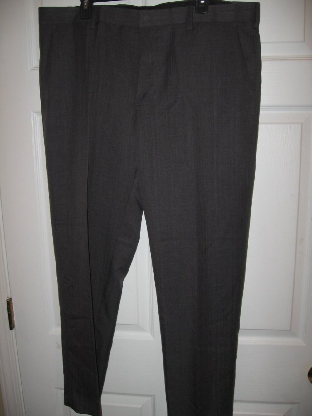 Van Heusen Premium No Iron Dress Pants Men's 40 x 30 Slim Fit Gray NWT